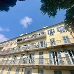 Charming 3 Of 50 M2 Located In * Hyeres