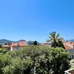 Charming 3 Of 50 M2 Located In * Hyeres
