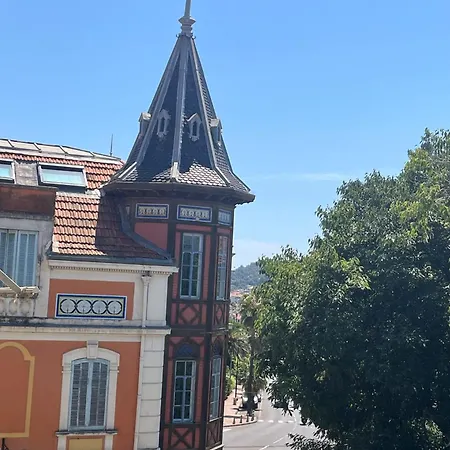 Charming 3 Of 50 M2 Located In Hyères