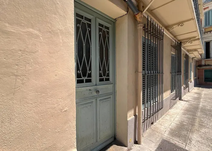 Charming 3 Of 50 M2 Located In