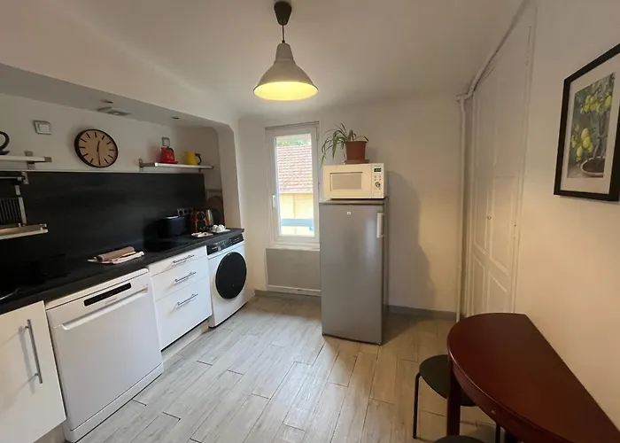 Charming 3 Of 50 M2 Located In