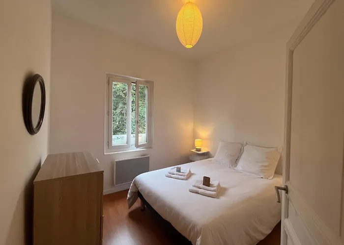 Charming 3 Of 50 M2 Located In Lejlighed Hyères