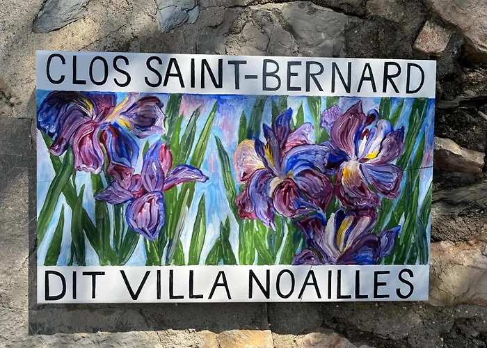 Charming 3 Of 50 M2 Located In *